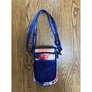 HydroJug Insulating Half Gallon Sleeve Navy Blue‎ Floral Design with Strap
